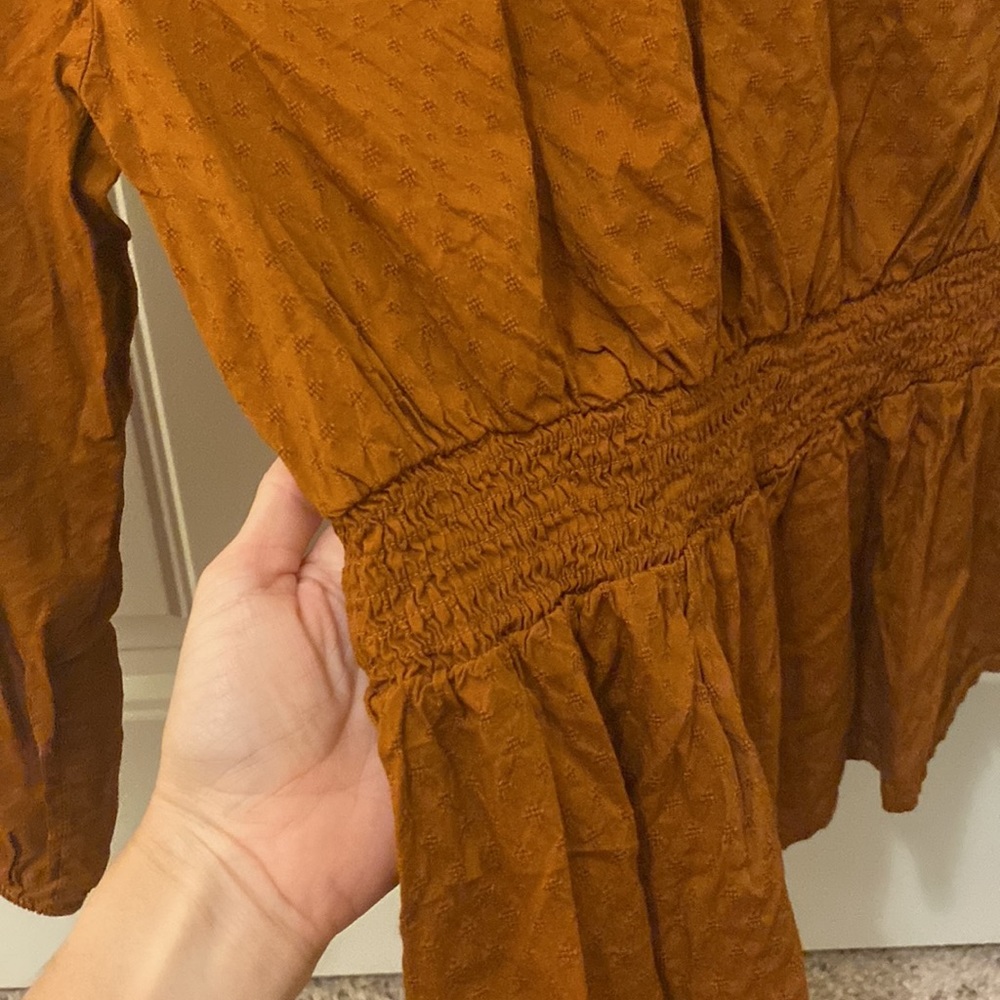 Universal Thread Top - Picture 3 of 4